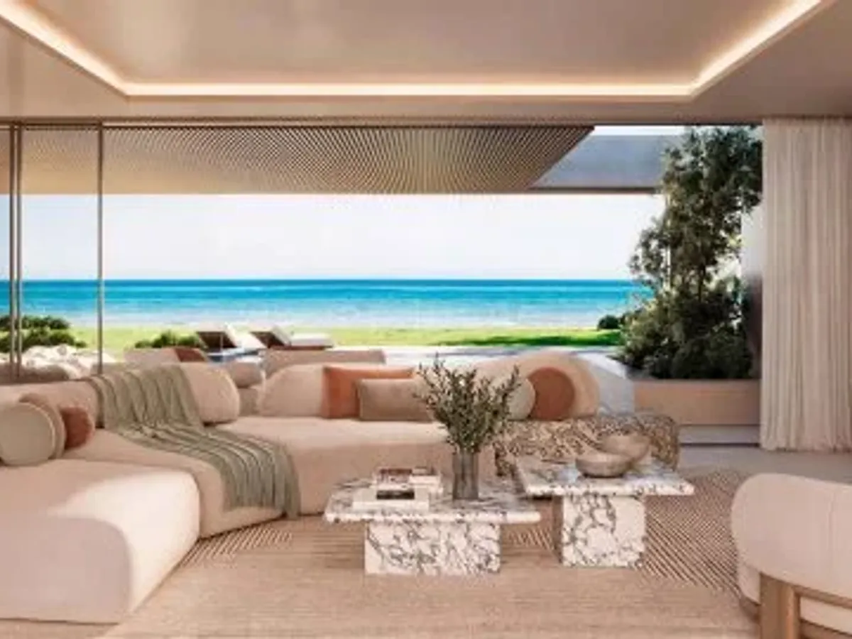 Beachfront Luxury Penthouse in Estepona