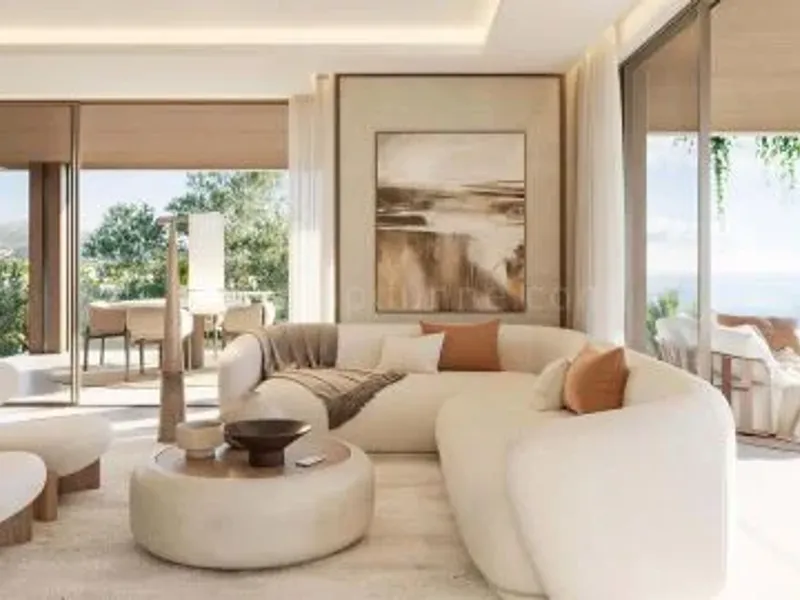 Beachfront Luxury Penthouse in Estepona