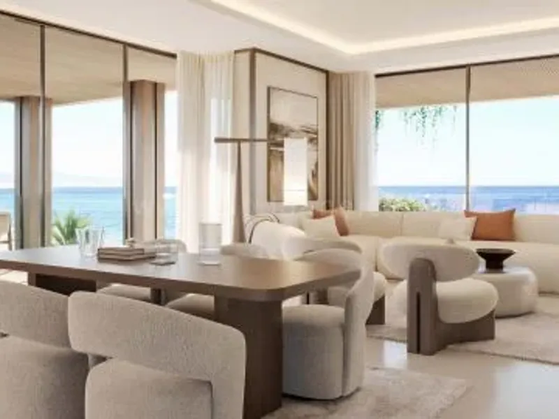 Beachfront Luxury Penthouse in Estepona