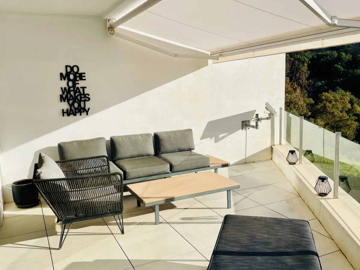 Rare opportunity in recent built ELEMENTS – Altos de Los Monteros. Fully furnished apartment with sea views!