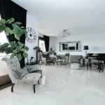 3-4 bedroom corner townhouse in the gated complex of Mirador del Paraiso 3