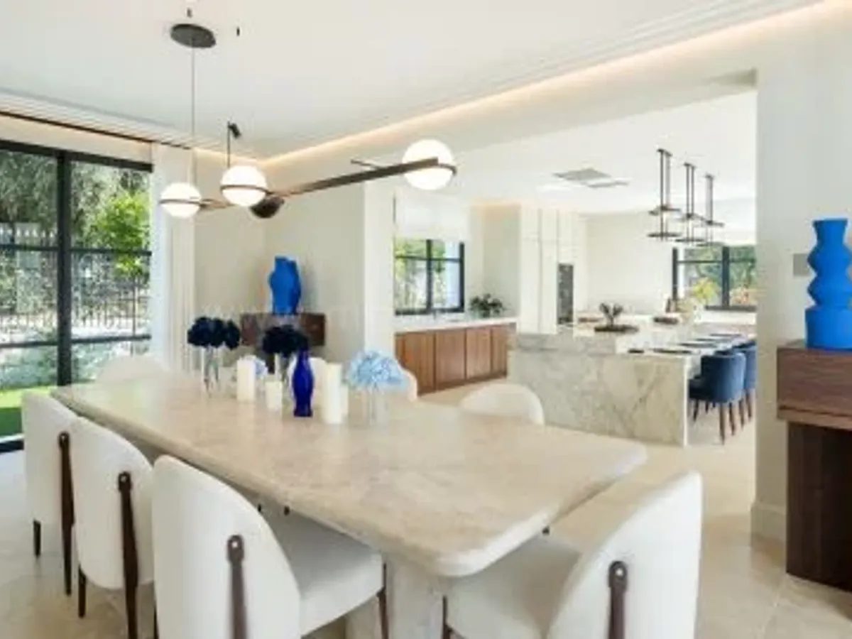 Modern Luxury Villa with Mediterranean Views in Cascada de Camoján