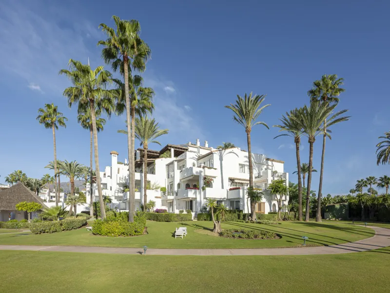 Prime Alcazaba Beach Frontline Apartment — Complete Luxury Refurbishment Delivered in 2026