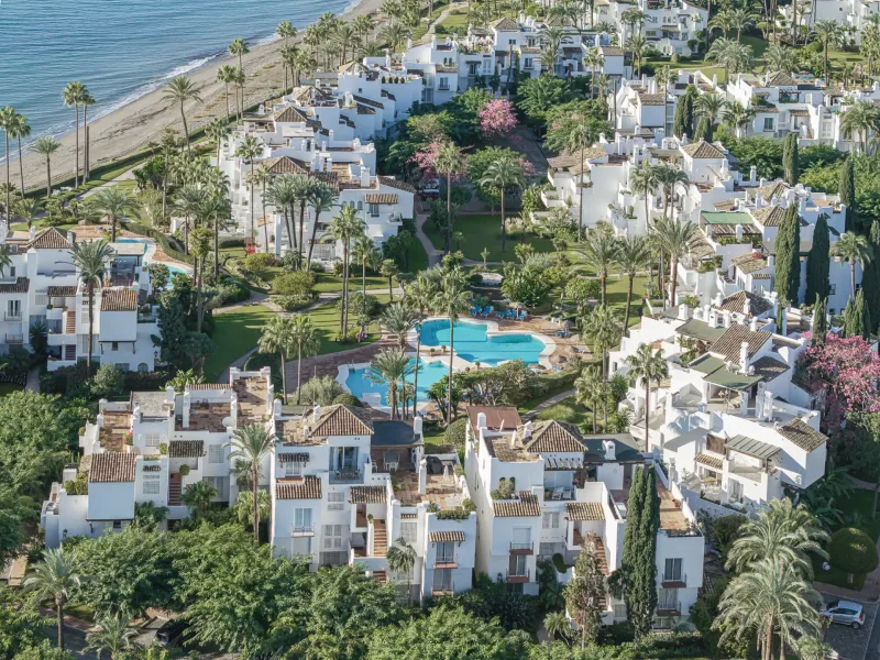 Prime Alcazaba Beach Frontline Apartment — Complete Luxury Refurbishment Delivered in 2026