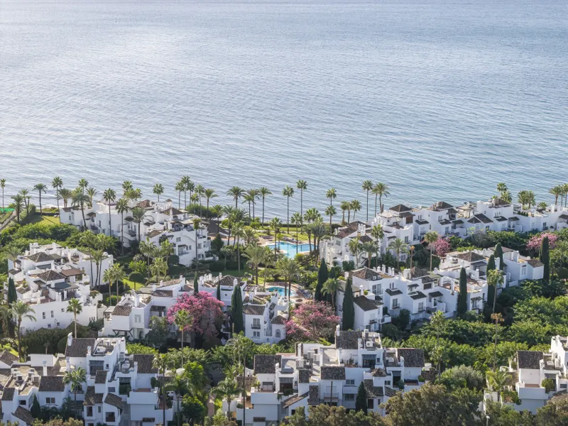 Prime Alcazaba Beach Frontline Apartment — Complete Luxury Refurbishment Delivered in 2026