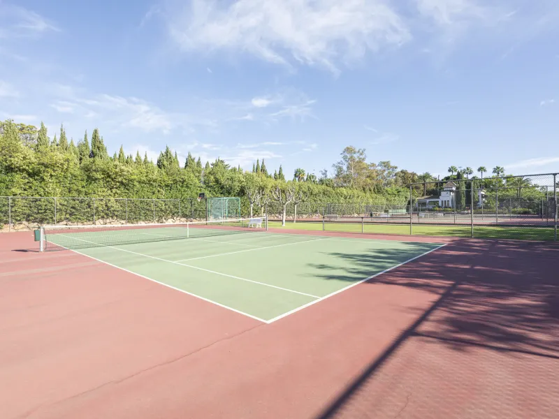 Prime Alcazaba Beach Frontline Apartment — Complete Luxury Refurbishment Delivered in 2026