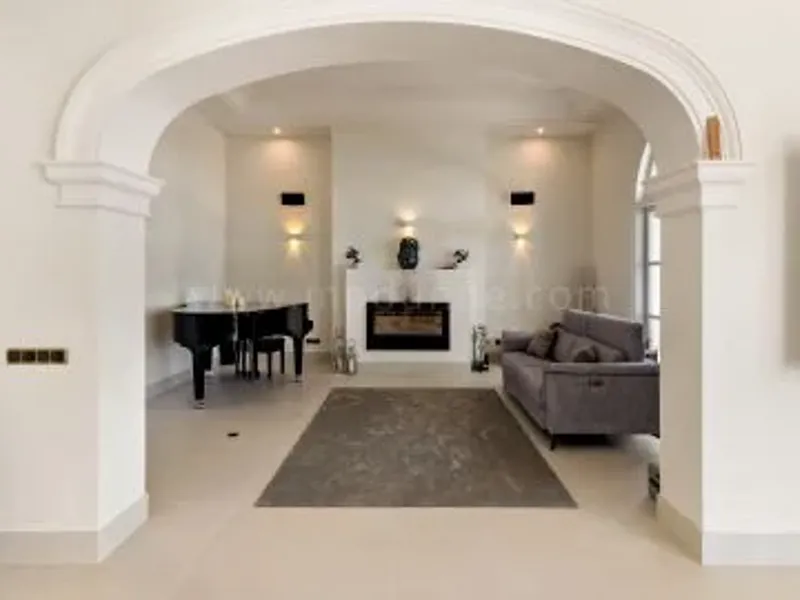 Luxury Villa in La Zagaleta with Sea-Views