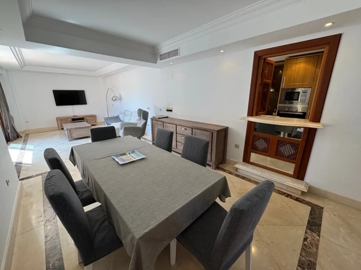 Beachfront Elegance on the New Golden Mile – Stylish 2-Bedroom Apartment in Mar Azul, Estepona