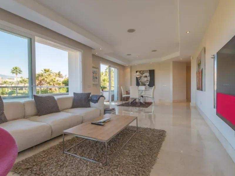 Beachfront apartment on the New Golden Mile of Estepona!