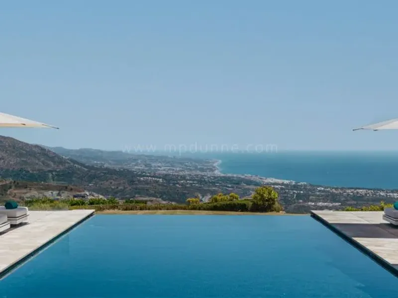 Casa Valentino: Modern Luxury Villa with Panoramic Views in La Zagaleta