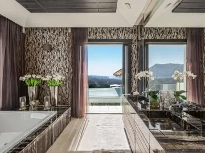 Casa Valentino: Modern Luxury Villa with Panoramic Views in La Zagaleta