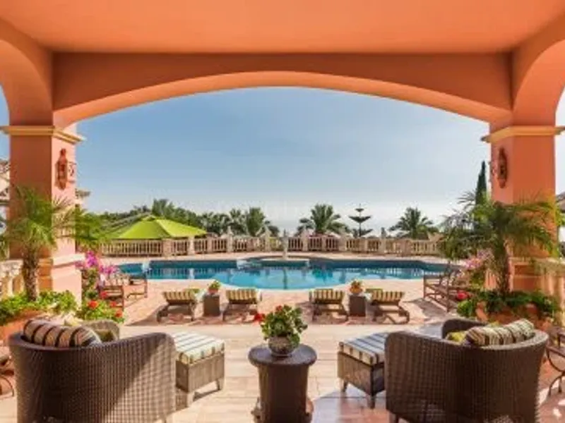 Casa Medusa - Grand Sea View Villa, Sierra Blanca Marbella