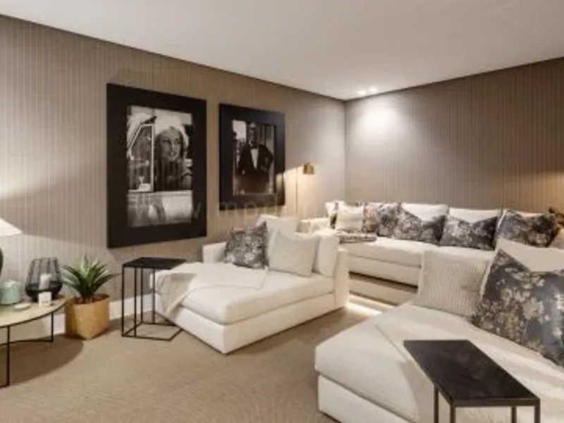 Luxury Villa with Panoramic Views in La Quinta