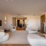 A Thoughtfully Renovated Luxury Townhouse in the Hills of Benahavís 6