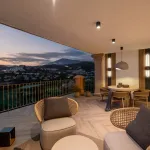 A Thoughtfully Renovated Luxury Townhouse in the Hills of Benahavís 7