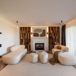 A Thoughtfully Renovated Luxury Townhouse in the Hills of Benahavís 9