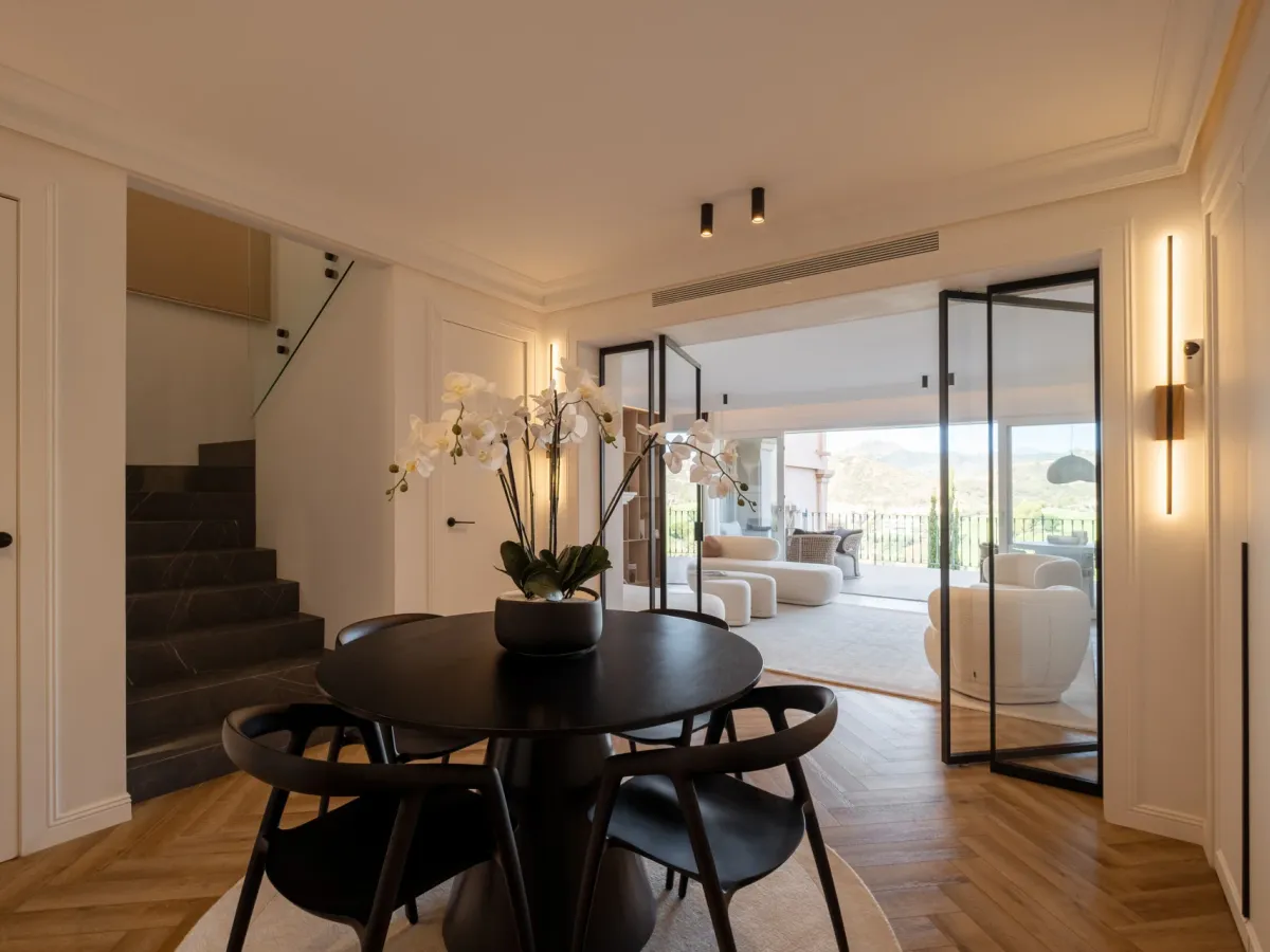 A Thoughtfully Renovated Luxury Townhouse in the Hills of Benahavís