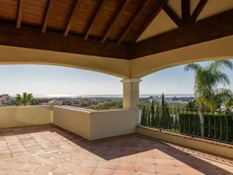 Villa Haveli – Traditional Villa with Sea Views in La Alquería, Benahavís