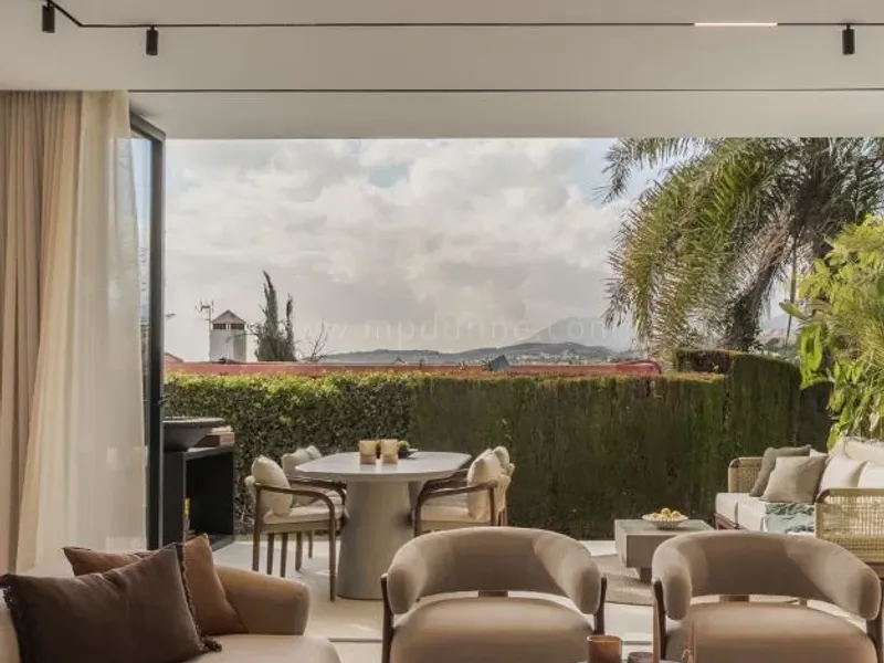 Three-Bedroom Townhouse with Rooftop Terrace in Aloha, Marbella