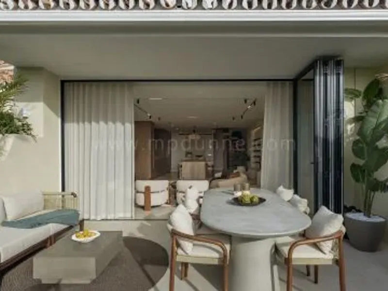 Three-Bedroom Townhouse with Rooftop Terrace in Aloha, Marbella