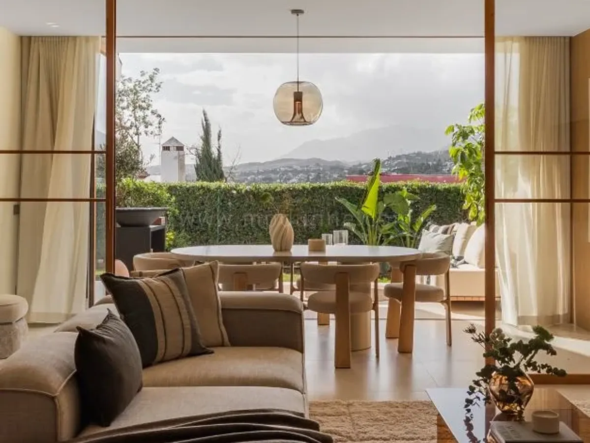 Elegant Townhouse Aloha, Nueva Andalucía