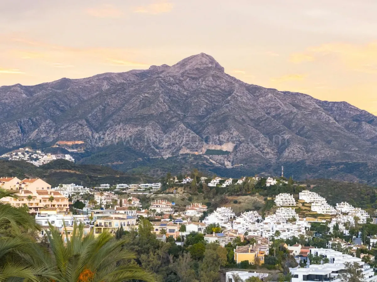 Renovated Penthouse Duplex with Sea & Mountain Views