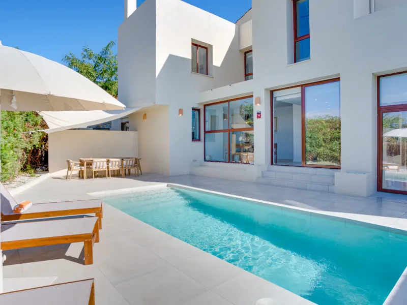 Stunning, five bedroom corner townhouse, located in the gated community of Urb. Riviera Beach in Cancelada