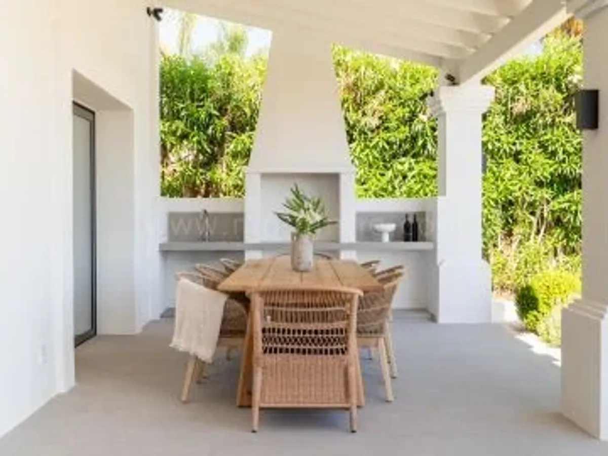 Villa Rosalia, Contemporary Sea-View Villa in Nueva Andalucía, Marbella