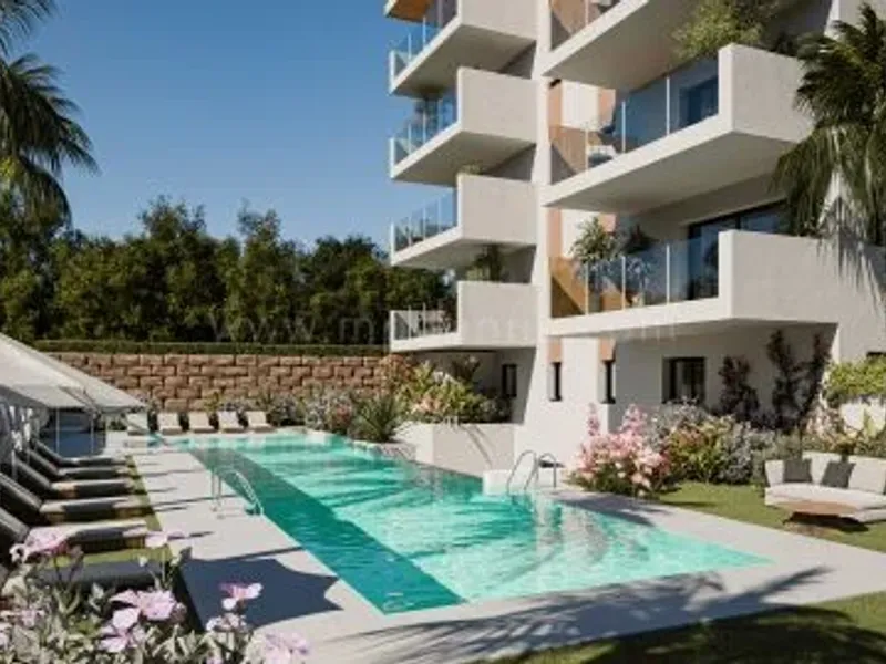 Two-Bedroom Apartment in Las Mesas, Estepona
