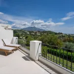 Elegant Renovated Townhouse on Frontline La Quinta Golf with Spectacular Views 4