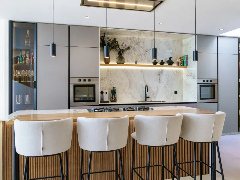 Elegant Renovated Townhouse on Frontline La Quinta Golf with Spectacular Views