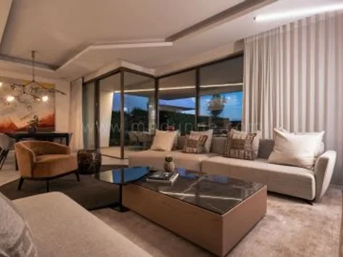 Stunning Semi-Detached Property with Panoramic Views