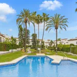 Wonderful three bedroom townhouse with sea views, located in Bel Air, Estepona 1