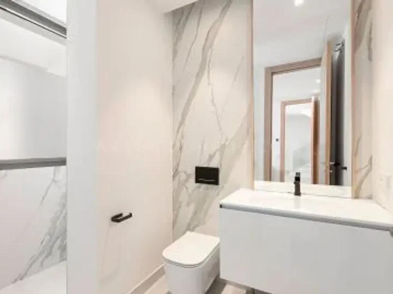 Stunning Semi-Detached Property with Panoramic Views