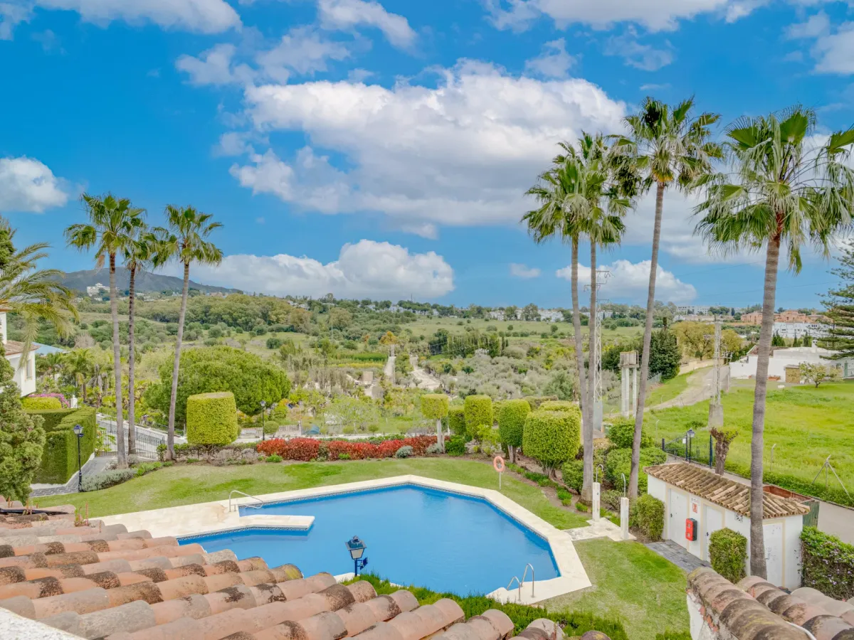 Wonderful three bedroom townhouse with sea views, located in Bel Air, Estepona
