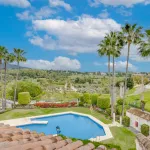 Wonderful three bedroom townhouse with sea views, located in Bel Air, Estepona 10