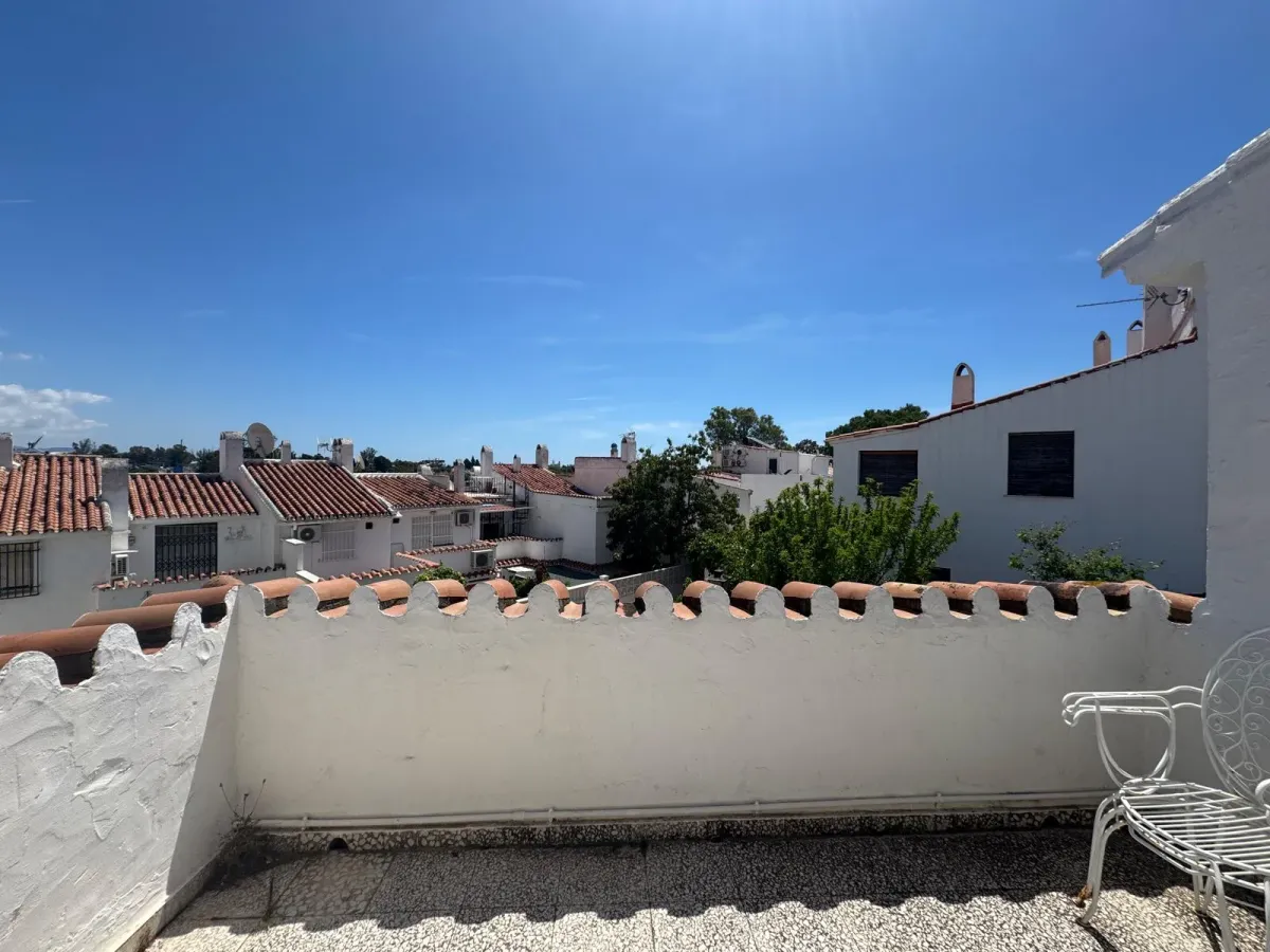 Beautiful Corner Townhouse with Private Garden in Mar y Monte, Estepona – Bright and Full of Potential