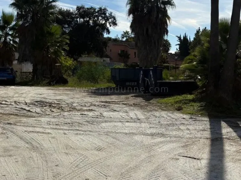 Commercial Plot for Sale in El Paraíso Playa, Estepona