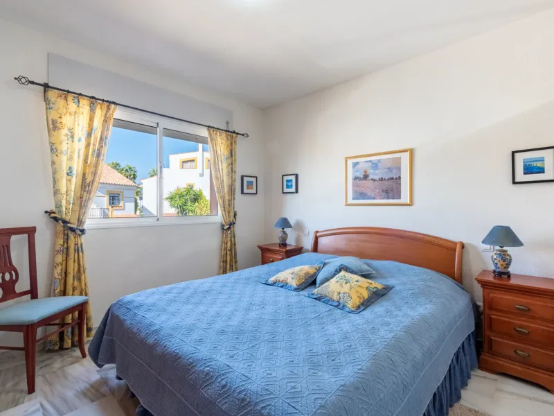 Bright South-Facing Townhouse in Monte Biarritz — Walk to the Beach and Amenities