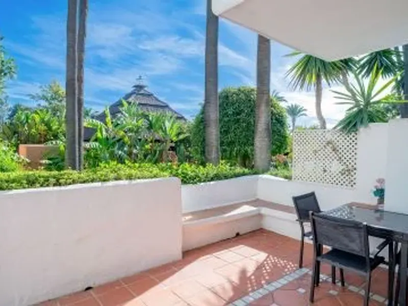 Beachside Puente Romano Luxury Ground Floor Apartment, Golden Mile