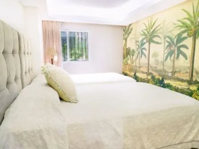 Beachside Puente Romano Luxury Ground Floor Apartment, Golden Mile