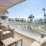 Beachfront apartment in Estepona for sale 3