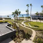 Beachfront apartment in Estepona for sale 5
