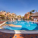 Spacious 4-bedroom apartment in Hacienda del Sol, East Estepona 1