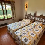 Charming villa with great potential in Paraíso Medio, Estepona 4