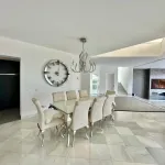 Exclusive Miami-Style Villa in El Herrojo 9