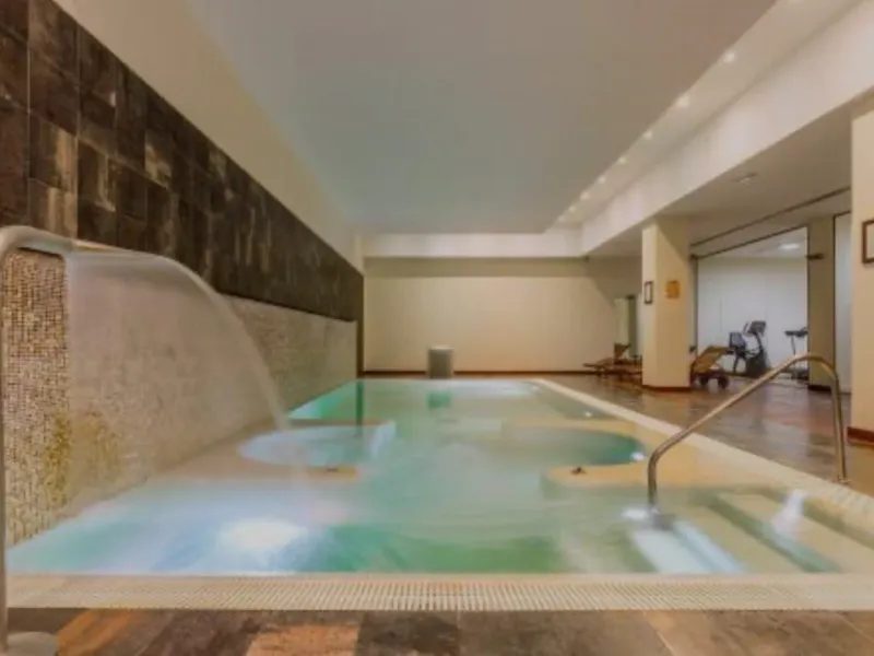 Fantastic 2-bedroom apartment in Benatalaya, frontline golf gated community