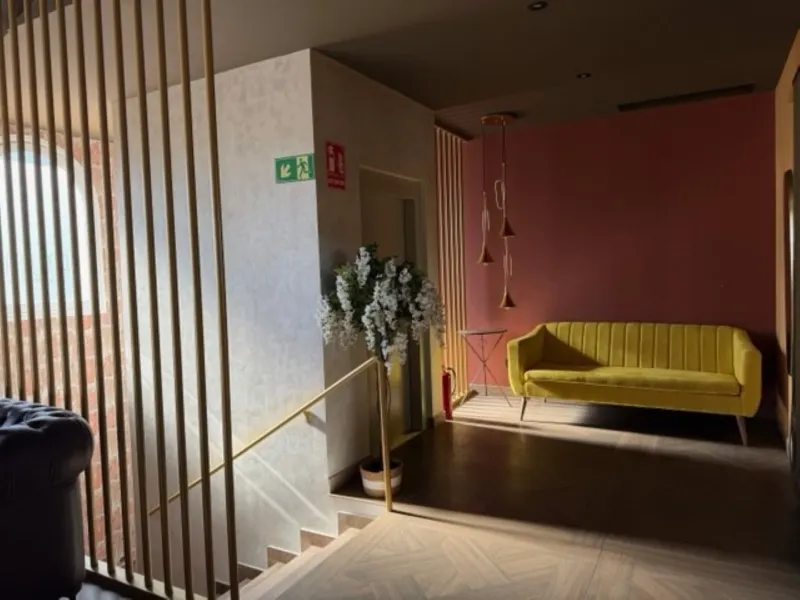 Spacious premises with restaurant and music license in Benavista, Estepona