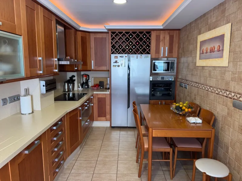 Penthouse in Central Estepona with Spacious Solarium