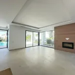 Contemporary 4 bedroom mediterranean villa in La Fuente, Marbella town 2